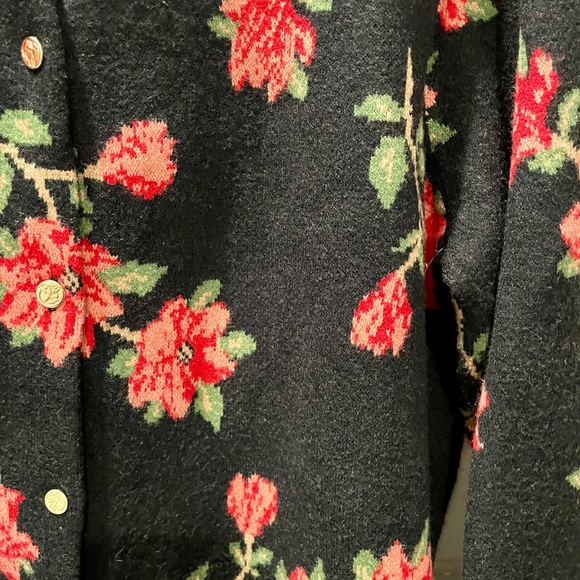 Draper James Christmas Cardigan with Red Poinsettia Design, Size XL - Picture 2 of 4